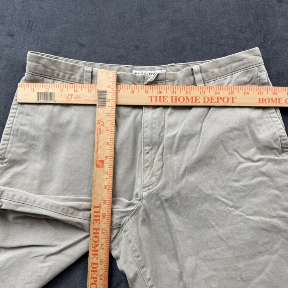 Banana Republic Mens Khaki Chino Shorts 34 Tan 100% Cotton Flat Front 9 Inseam